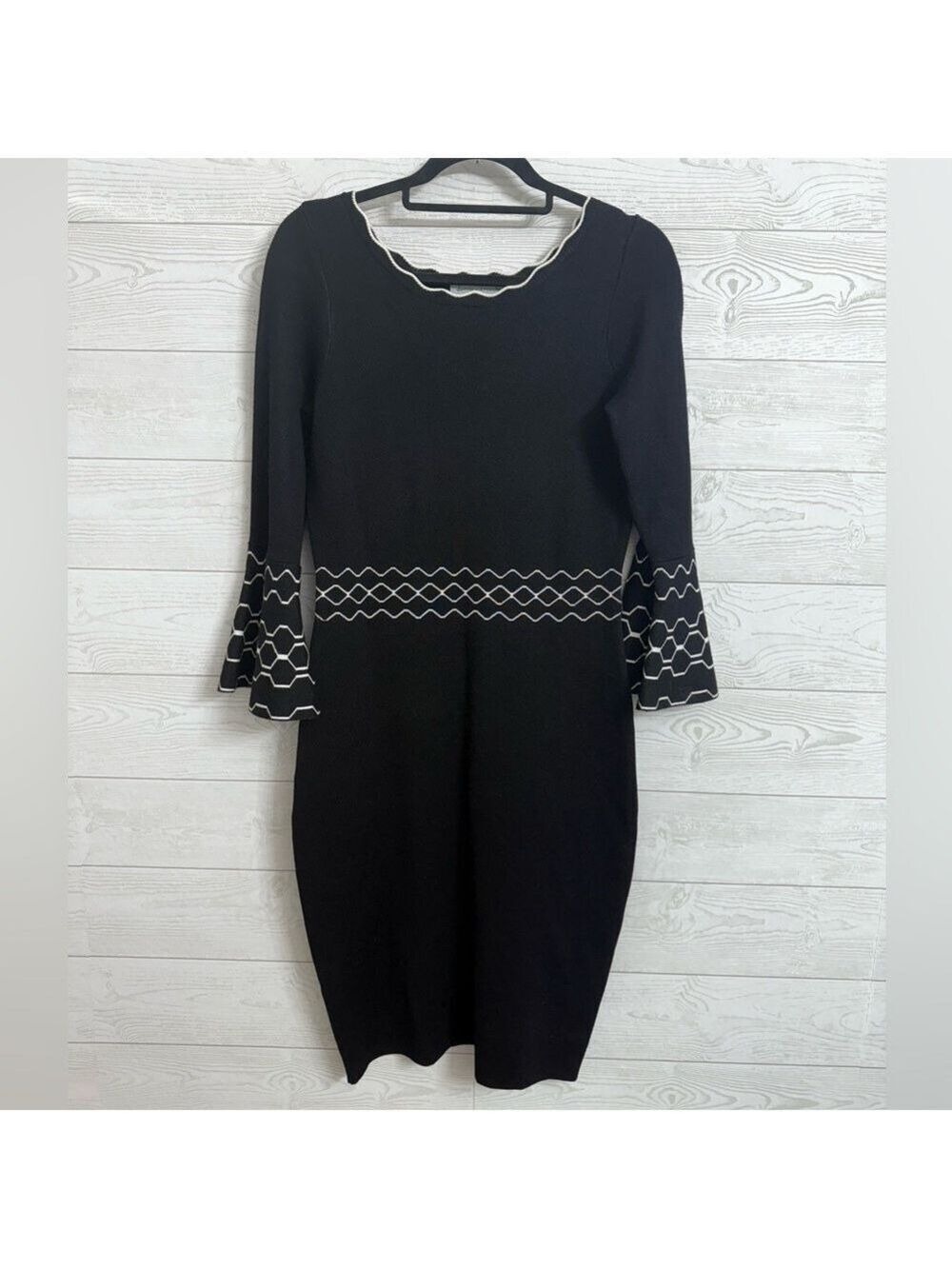 Danny & Nicole Women’s Black & White Midi Sweater Dress. Size M